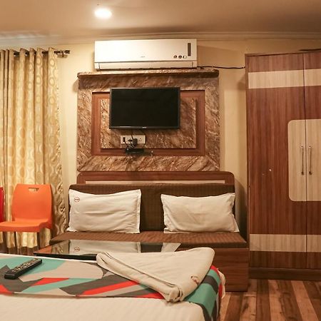 Hotel Mukesh Residency Púna Exteriér fotografie