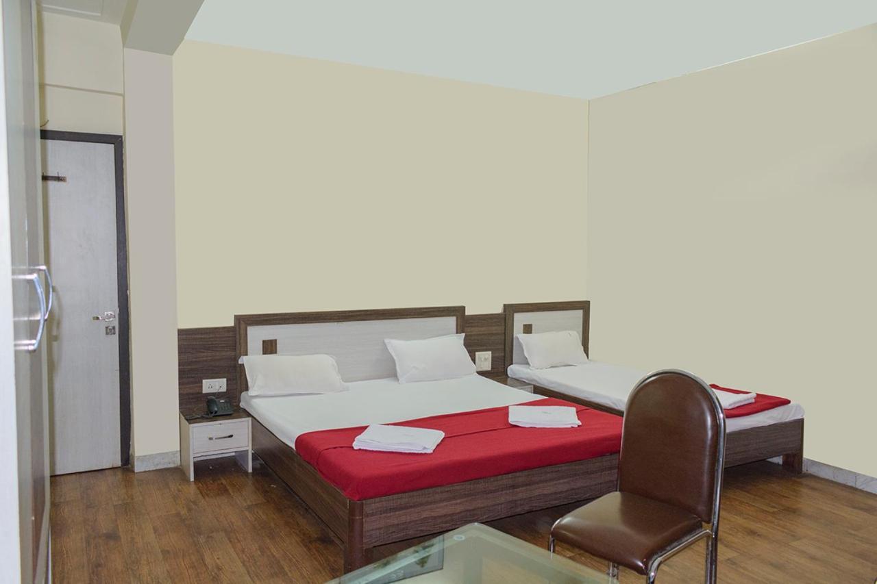 Hotel Mukesh Residency Púna Exteriér fotografie
