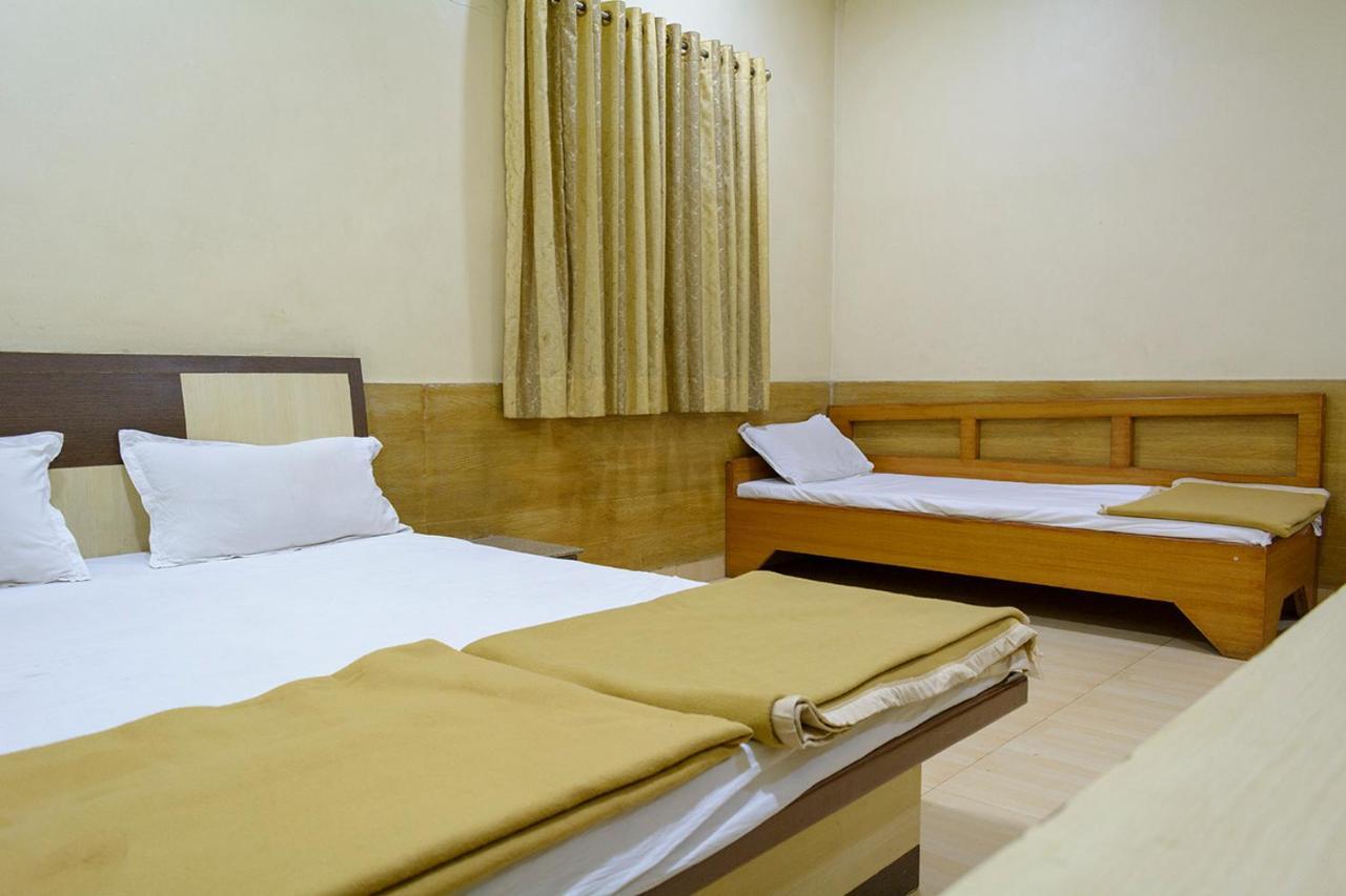 Hotel Mukesh Residency Púna Exteriér fotografie