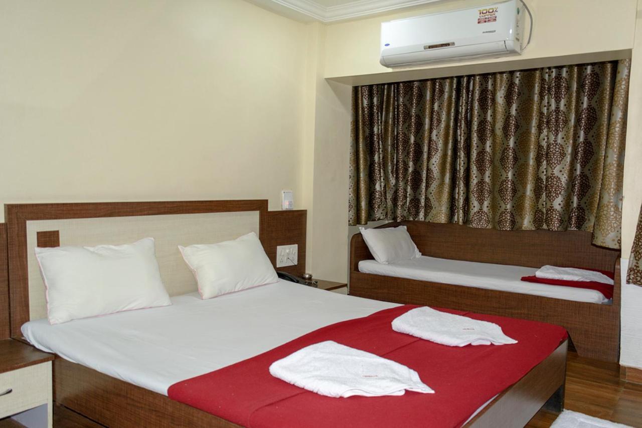 Hotel Mukesh Residency Púna Exteriér fotografie