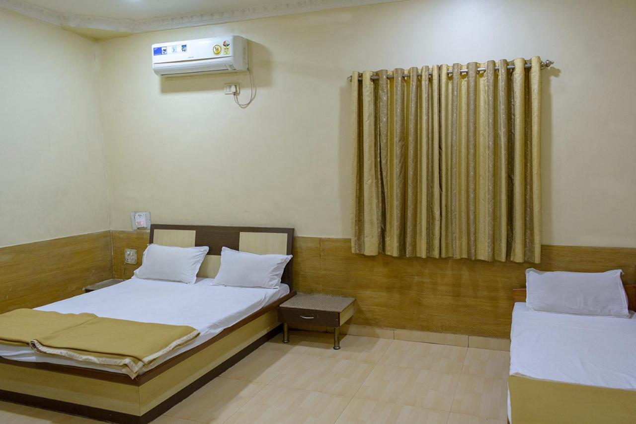 Hotel Mukesh Residency Púna Exteriér fotografie