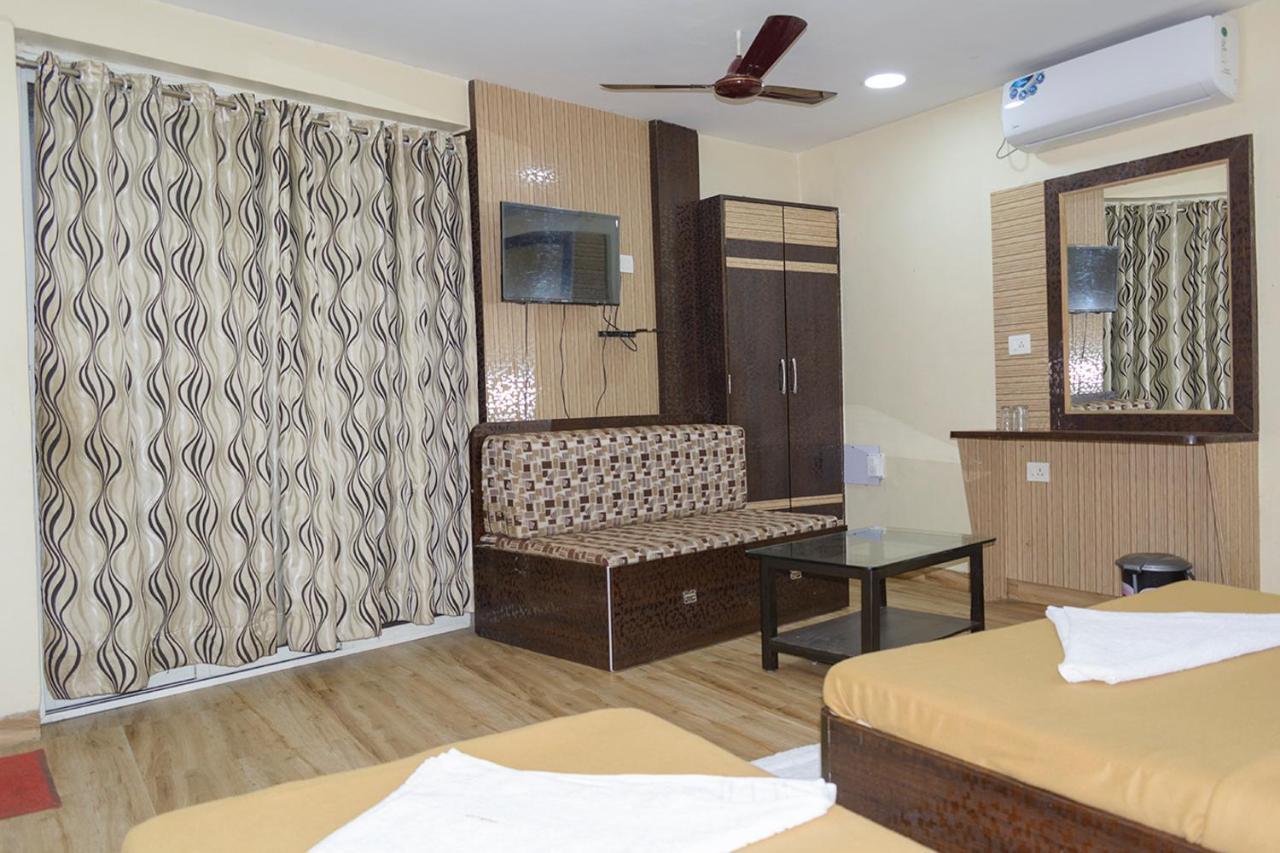 Hotel Mukesh Residency Púna Exteriér fotografie