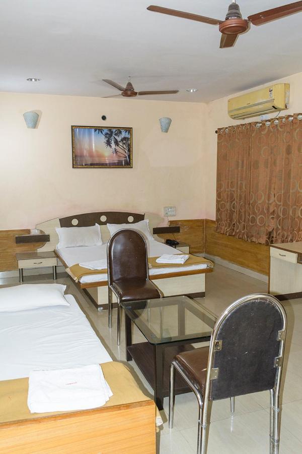 Hotel Mukesh Residency Púna Exteriér fotografie