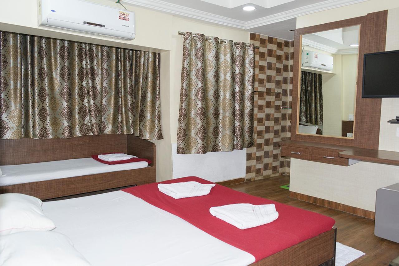 Hotel Mukesh Residency Púna Exteriér fotografie