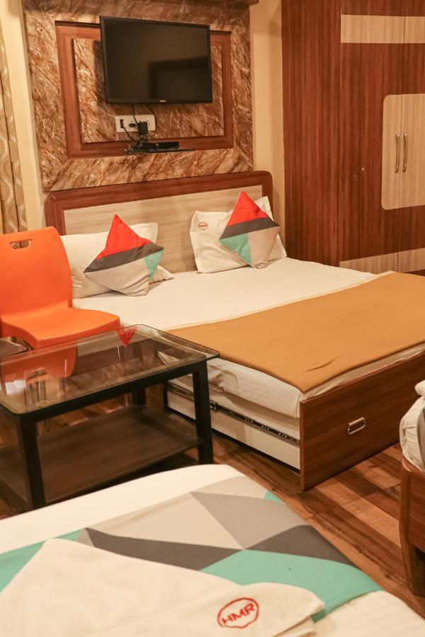 Hotel Mukesh Residency Púna Exteriér fotografie